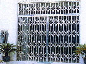 北京恒翔铁艺卷帘门