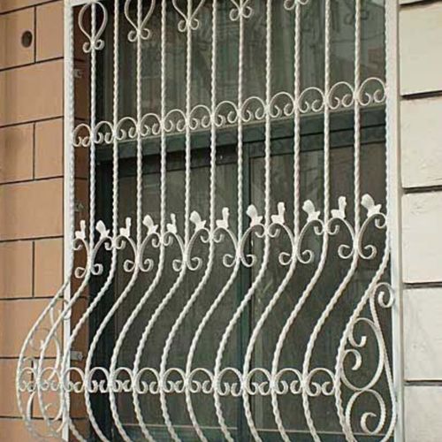 北京铁艺欧式锻钢各种花型盗窗防护栏铁棍钢筋菱形网花护栏